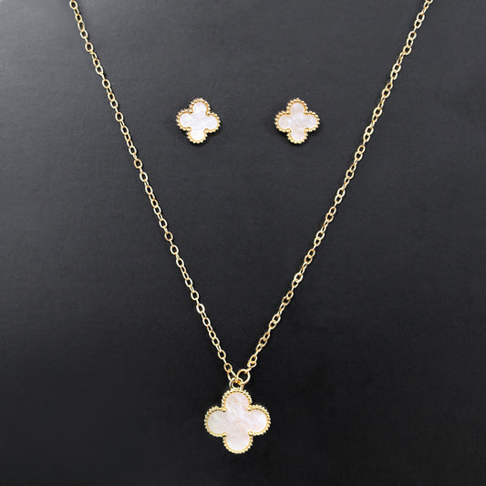COLLAR TREBOL