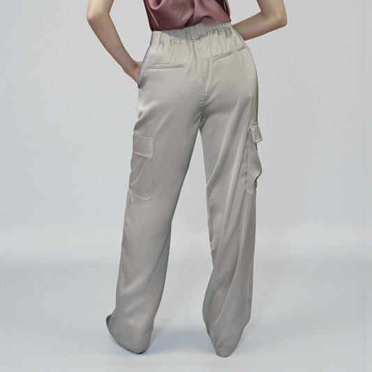 PANTALON TIPO CARGO SATIN
