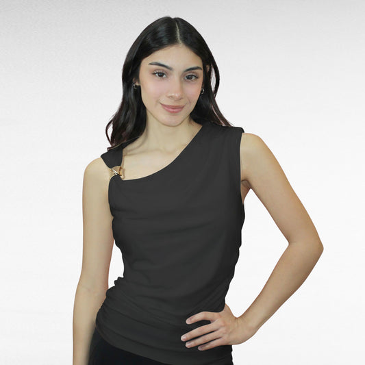 BLUSA DETALLE METALICO  EN HOMBRO